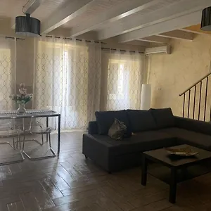 Appartamento Ursino Guests House, Aeroporto di Catania Fontana Rossa